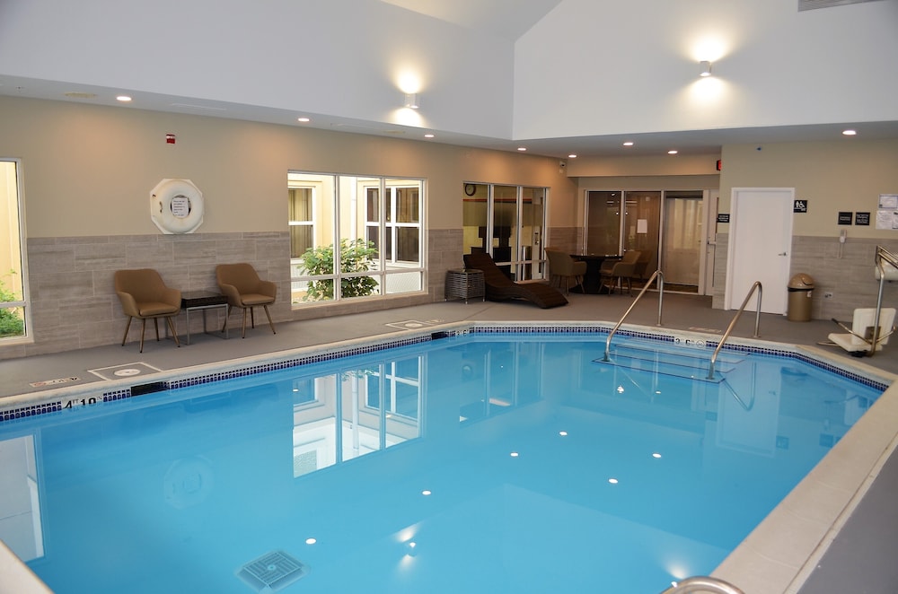 Hampton Inn & Suites Chicago Hoffman Estates - photo 36
