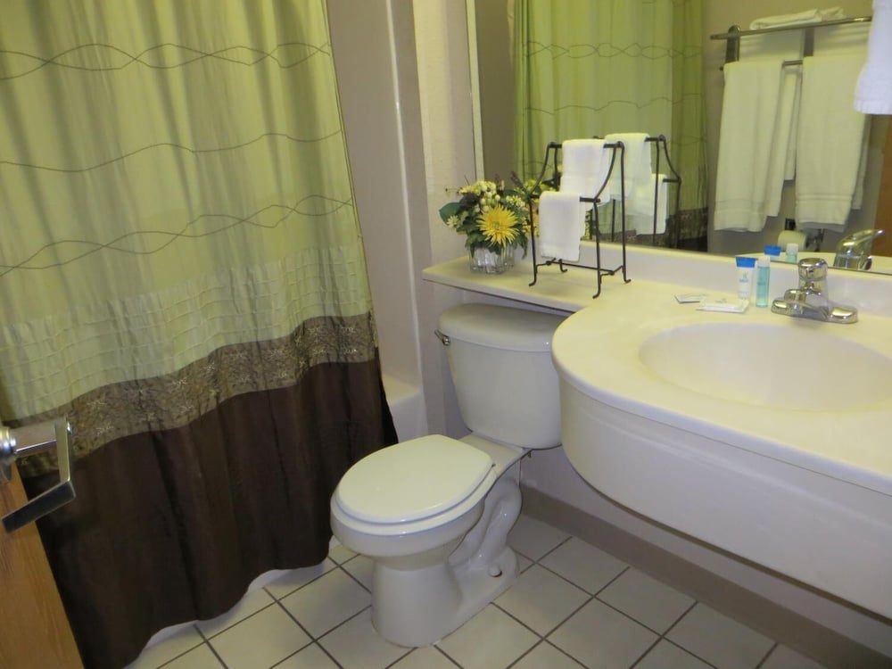 Patti's Inn & Suites - photo 20
