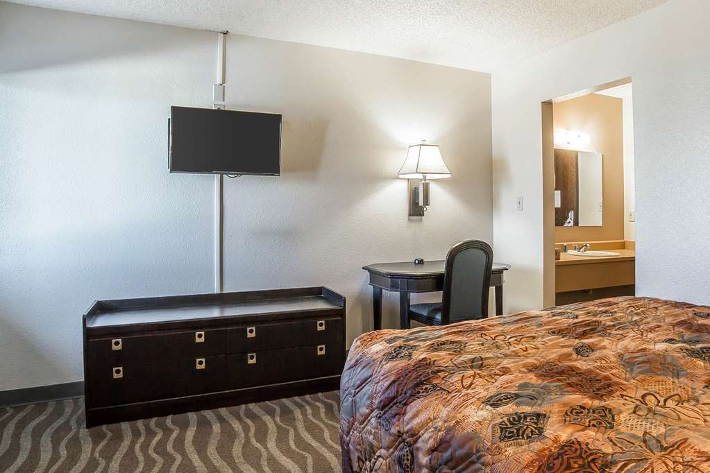 Rodeway Inn Cheyenne I 80 East - photo 16