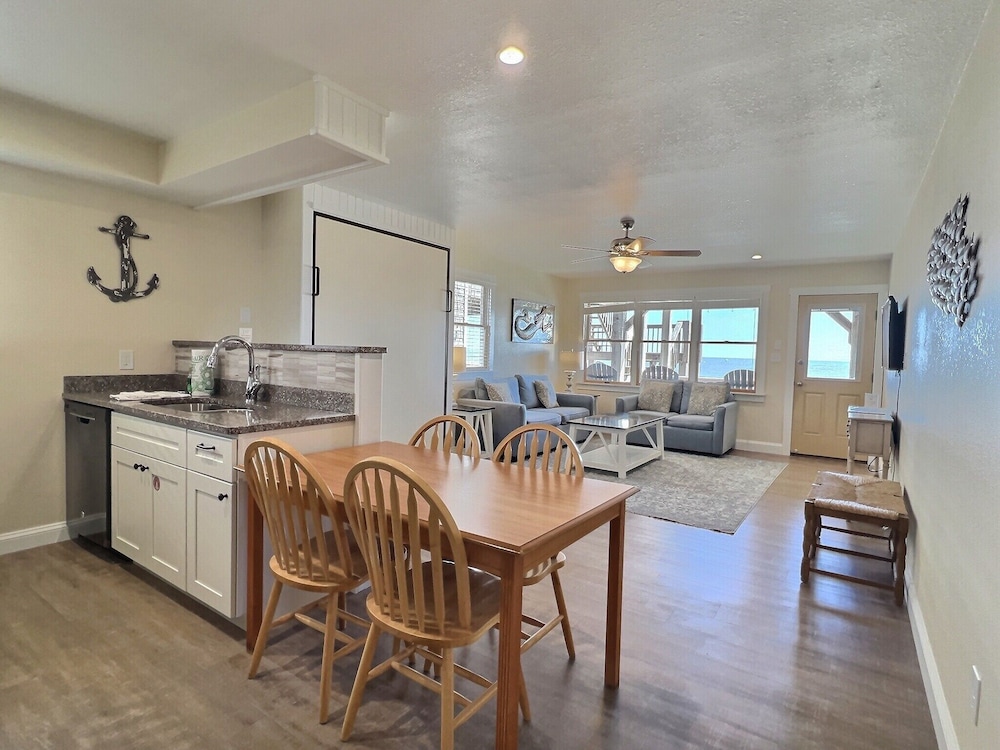 Lighthouse View Oceanfront Lodging - photo 37