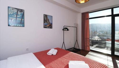 Super Stylish 1BR Apartment Near Fabrica