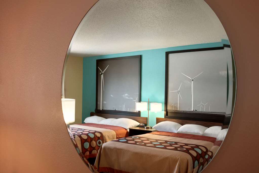 Super 8 by Wyndham Peoria East - photo 6
