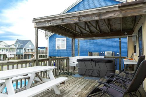 BeachyPeachyKeen by Oak Island Accommodations - photo 38