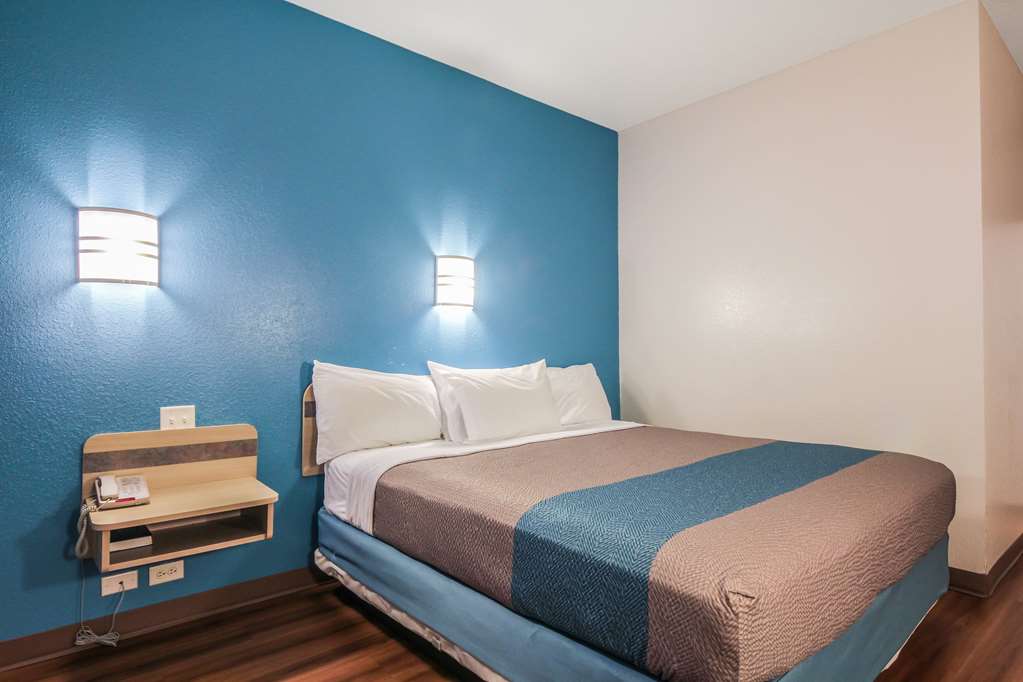 Motel 6 New Braunfels - photo 12