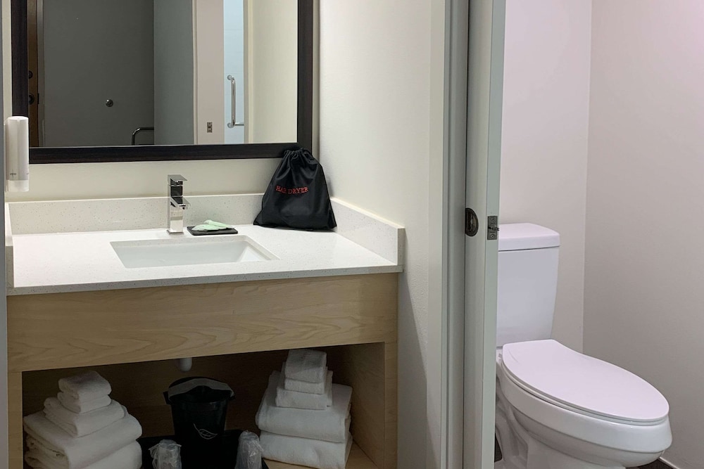 Sleep Inn Staunton - photo 8