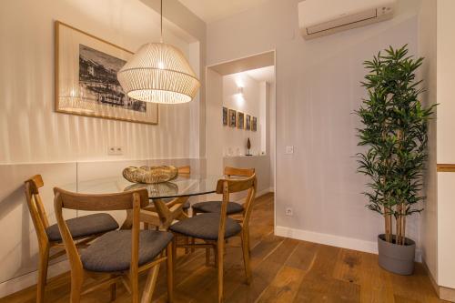 Upscale & Modern 2BDR Apartment — 4-Star Luxury Hotel in Lisbon, Portugal