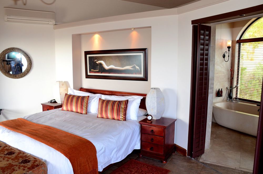 Bezweni Lodge — 4-Star Luxury Hotel in Cape Town, South Africa