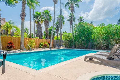Casa Mezquite A Walk to Paradise — 4-Star Luxury Hotel in South Padre Island, United States
