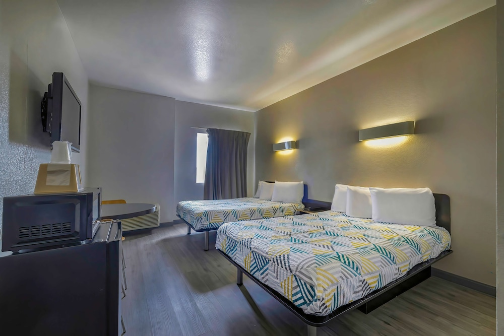 Motel 6 Cedar Park TX - photo 8