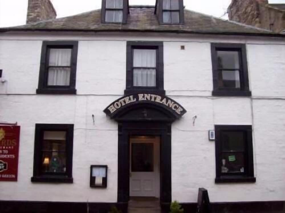 Newcastle Arms Hotel - carbon neutral hotel in Coldstream