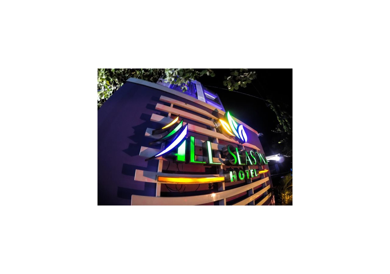 All Seasons - carbon neutral hotel in Unknown City
