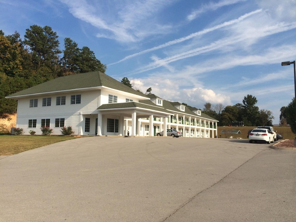 Hurricane Inn - photo 29