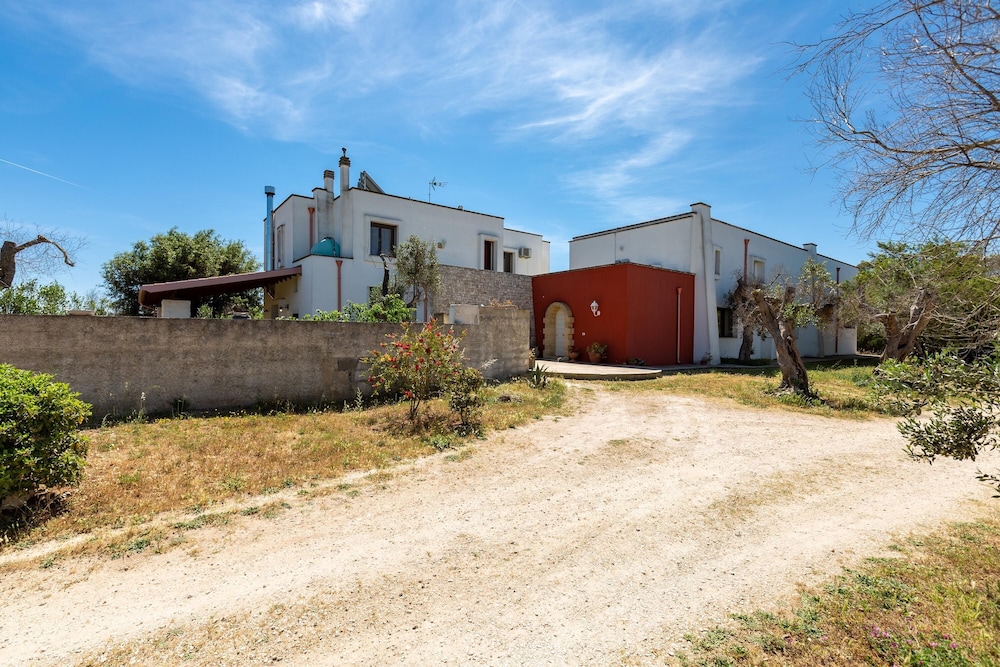 2973 Tenuta Elisabetta Camera Tripla by Barbarhouse — hotel in Lizzanello