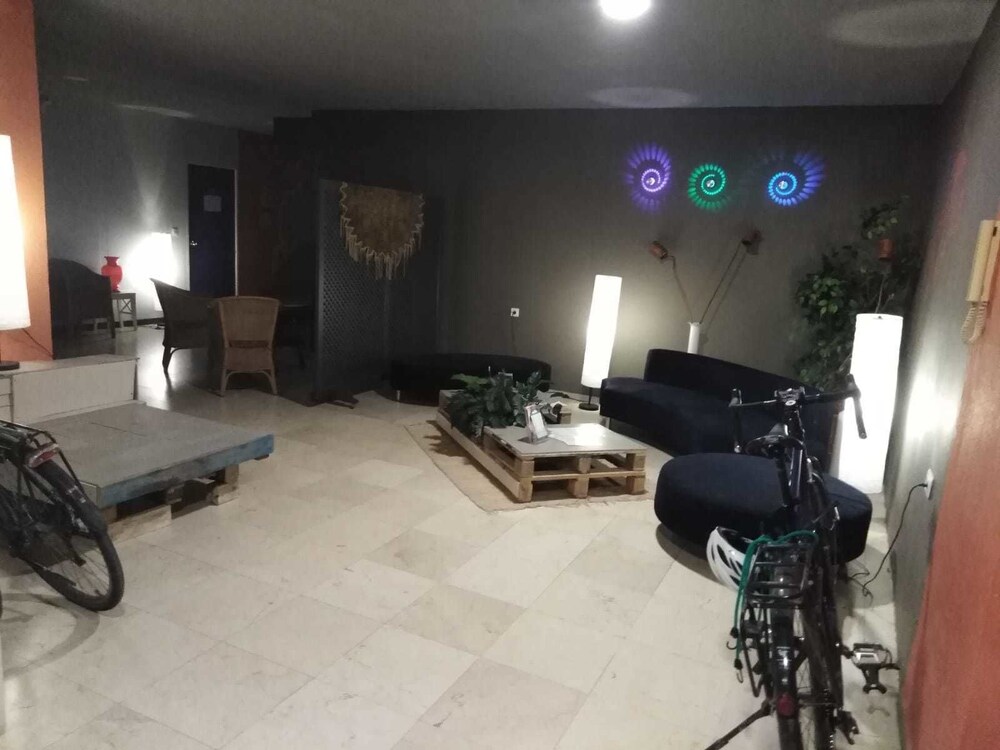 Hostel Puerto Algeciras 10693352 — Algeciras