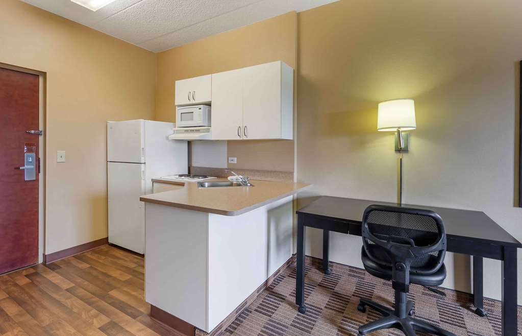 Extended Stay America Suites Chicago Elmhurst O'Hare - photo 22