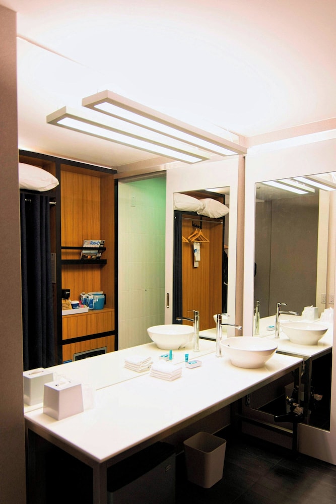 Aloft Miami Doral - photo 25