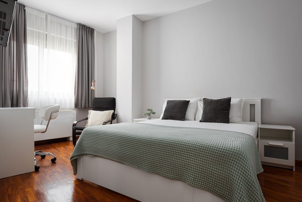 Varkiza Escape Residence — 4-Star Luxury Hotel in Vari, Greece