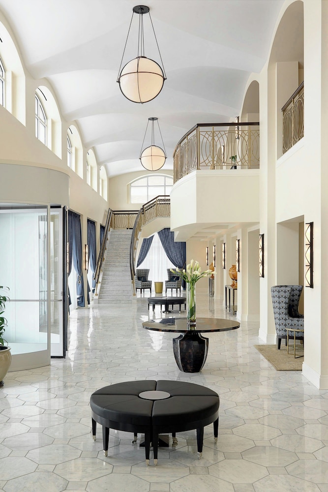 Hotel Blackhawk Autograph Collection - photo 4