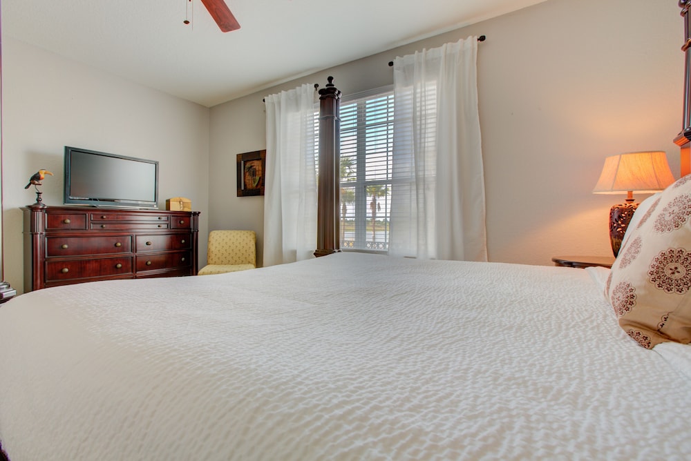 Lakefront Luxury - photo 7