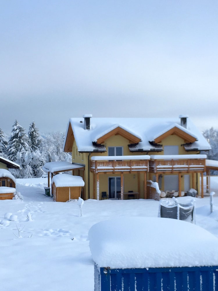 Ferienhaus Seltschach 193 — 4-Star Luxury Hotel in Arnoldstein, Austria