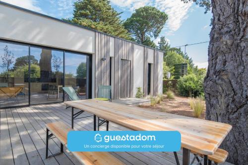 Sekoya Sundeck plages et golf à pied 4 couchages in Pornic, France