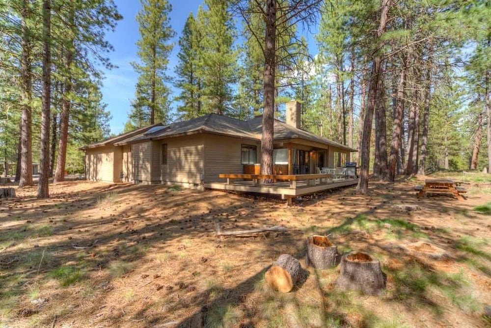 Awbrey Lane #7 by Village Properties at Sunriver - photo 49