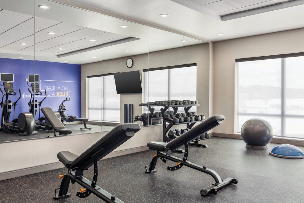 Holiday Inn Express & Suites Bessemer Birmingham SW by IHG - photo 22