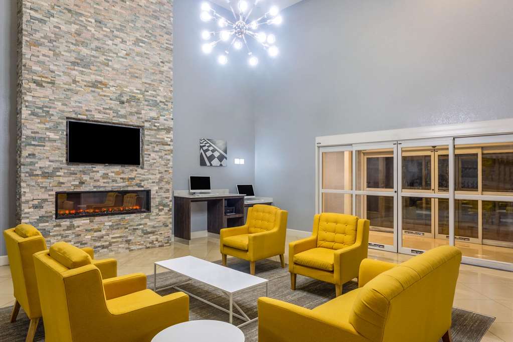 La Quinta Inn & Suites by Wyndham Sebring - photo 7