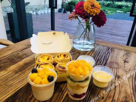 Chunliuwei Dongliju Hostel