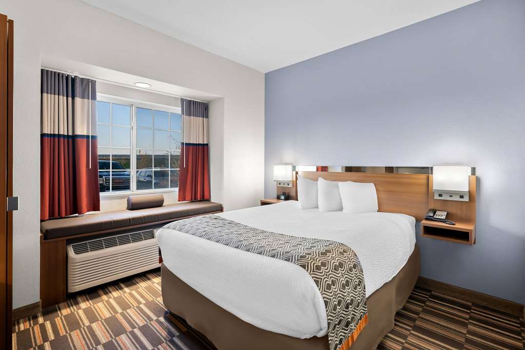 Microtel Inn & Suites by Wyndham Sweetwater - photo 32