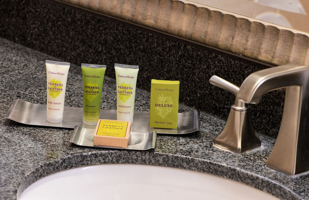DoubleTree by Hilton Philadelphia West - photo 35