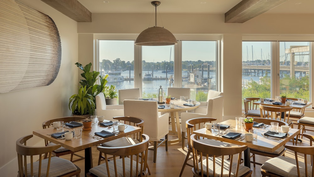 Newport Harbor Island Resort - photo 86