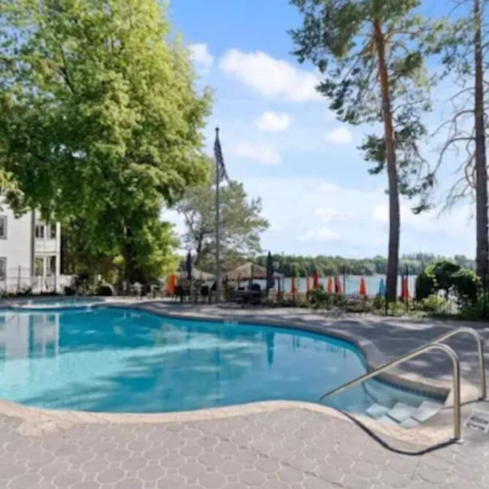 Victorian Inn Elkhart Lake Wisconsin - photo 88