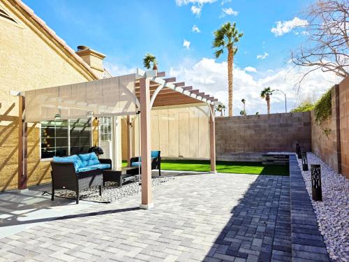 Exquisite jazzy warm deco nearby the Strip Top 15 Best Vegas Vacation Home recommended by Conde Nast Traveler