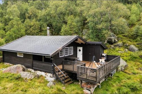 Stavtjørn Alpine lake haven - last minute hotel in Vikesa