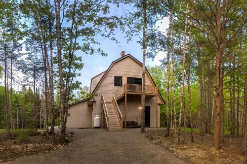 Our Barn - carbon neutral hotel in Marlboro