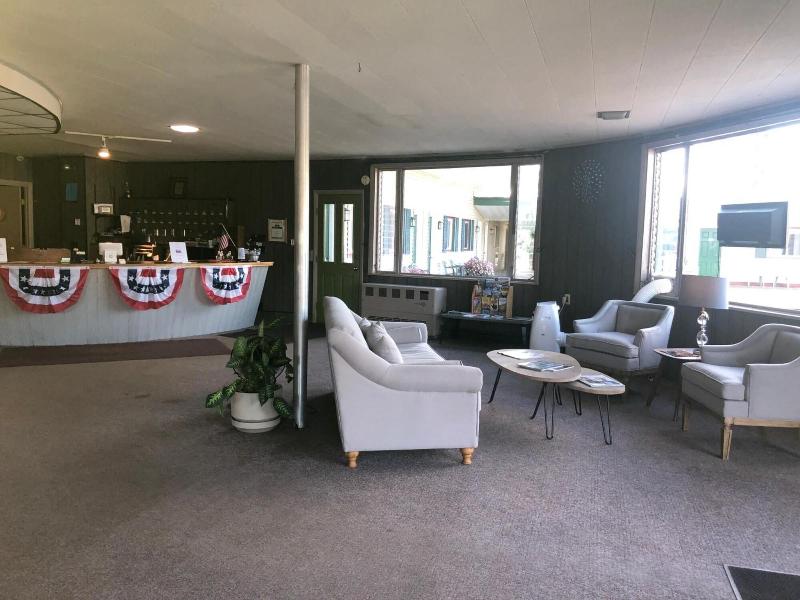 The Lancaster Motel - photo 13