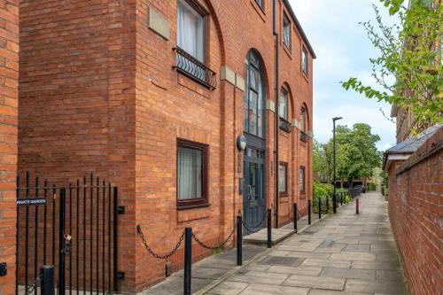 Cloisters Walk — 4-Star Luxury Hotel in York, United Kingdom