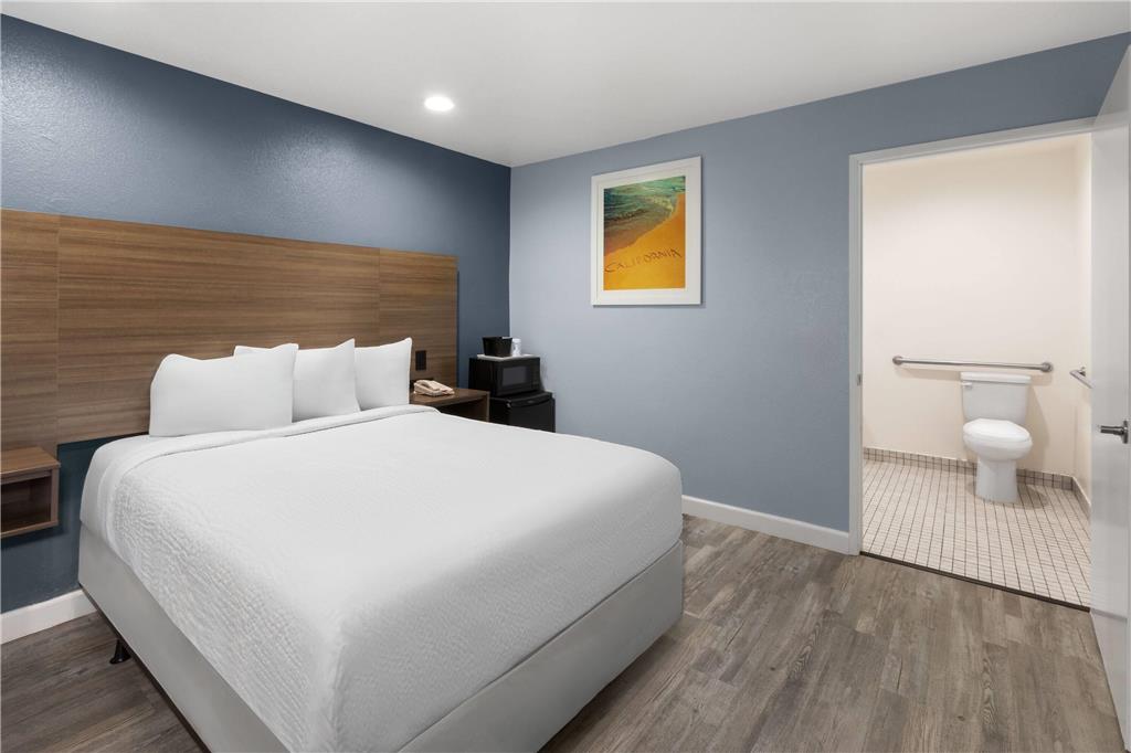 Days Inn by Wyndham Arroyo Grande Pismo Beach - photo 6