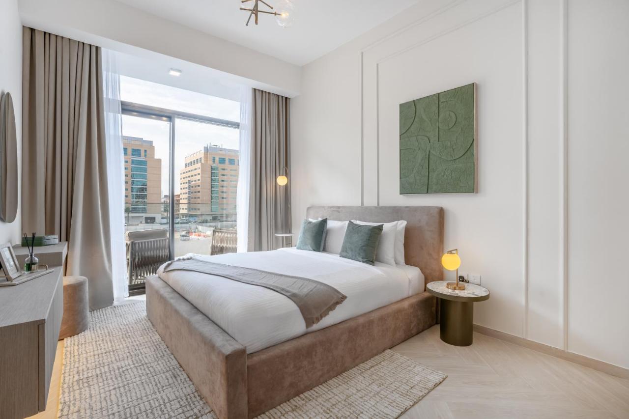 Luxury 1BR Haven Chic & Cozy Stay in JVC — 4-Star Luxury Hotel in Dubai, United Arab Emirates