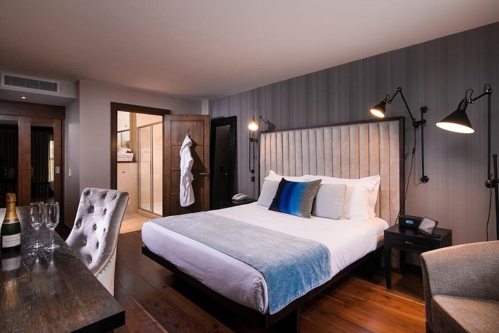 The Twelve Hotel — 4-Star Luxury Hotel in Gaillimh, Republic of Ireland