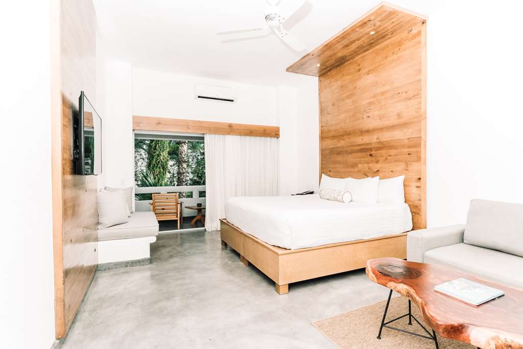 Standard Single Bahia Hotel & Beach House