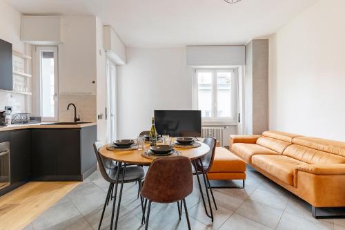 Citylife View And 10 Minutes by Walk Modern Apartment — 4-Star Luxury Hotel in Milan, Italy