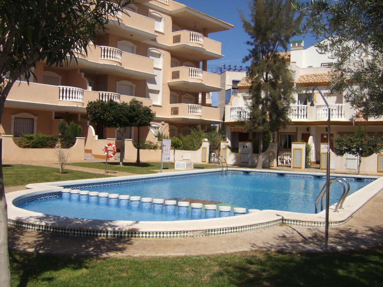 Aldeas de Aquamarina Phase Ii Ground Floor Apartment — 4-Star Luxury Hotel in Orihuela, Spain