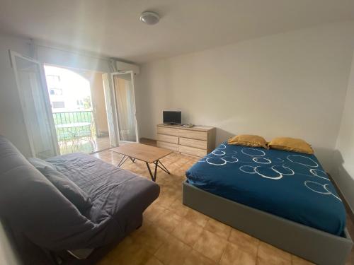 Superbe Studio Avec Parking Sur Place Gratuit in Bastia, France