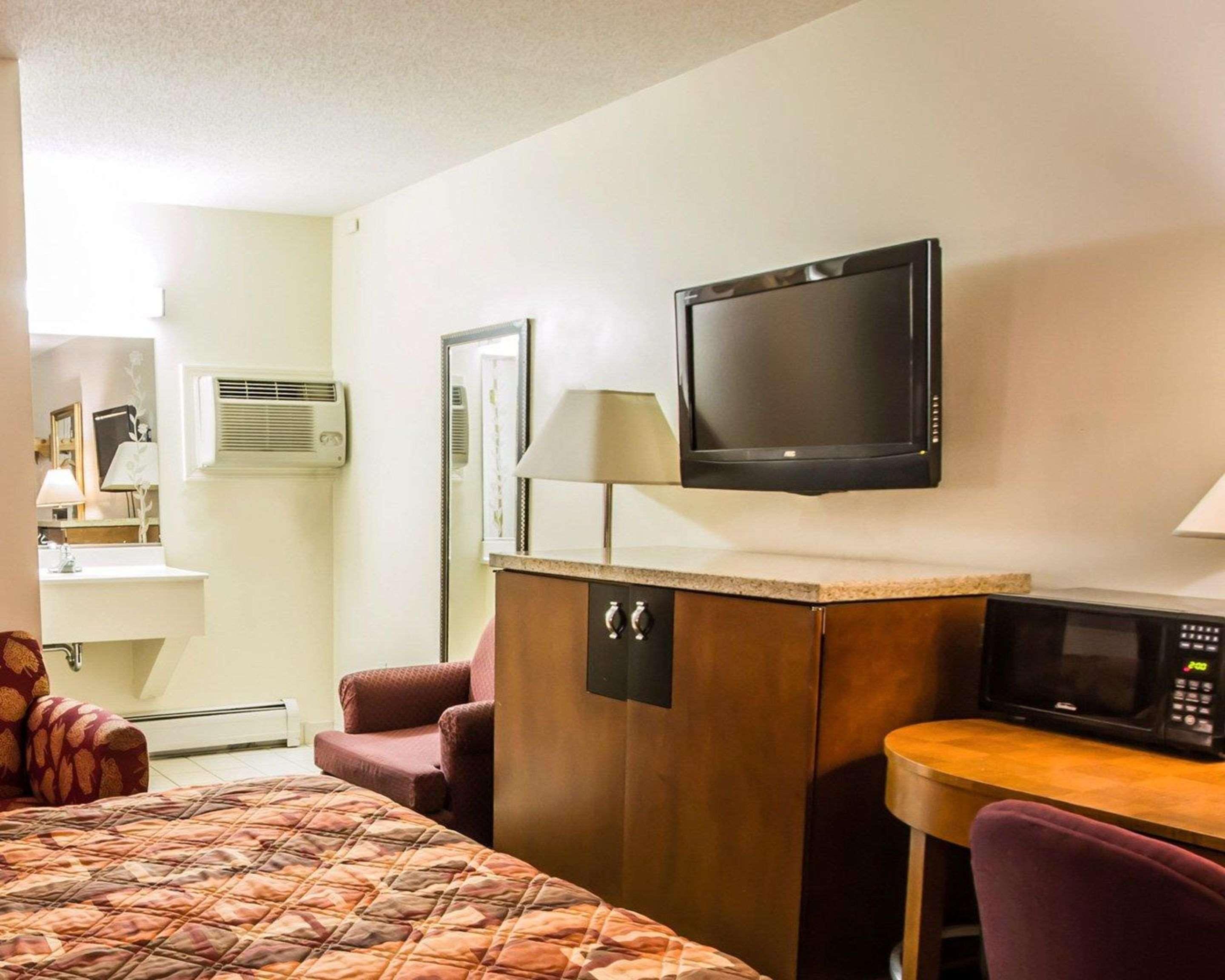 EOD Surestay Hotel by Best Western Tonawanda - photo 14