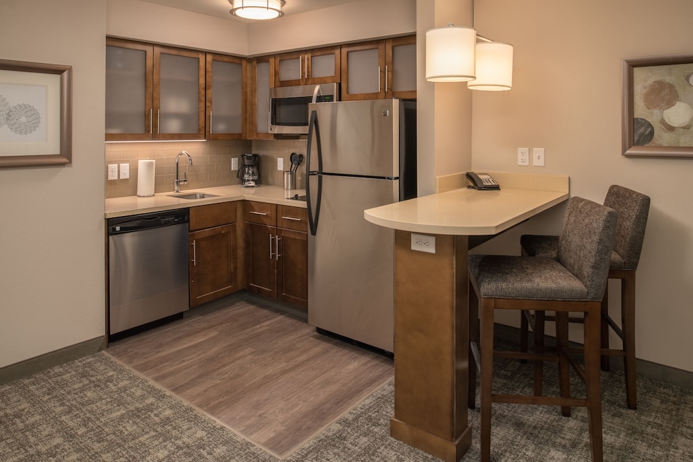 Staybridge Suites Hillsboro North by IHG - photo 11