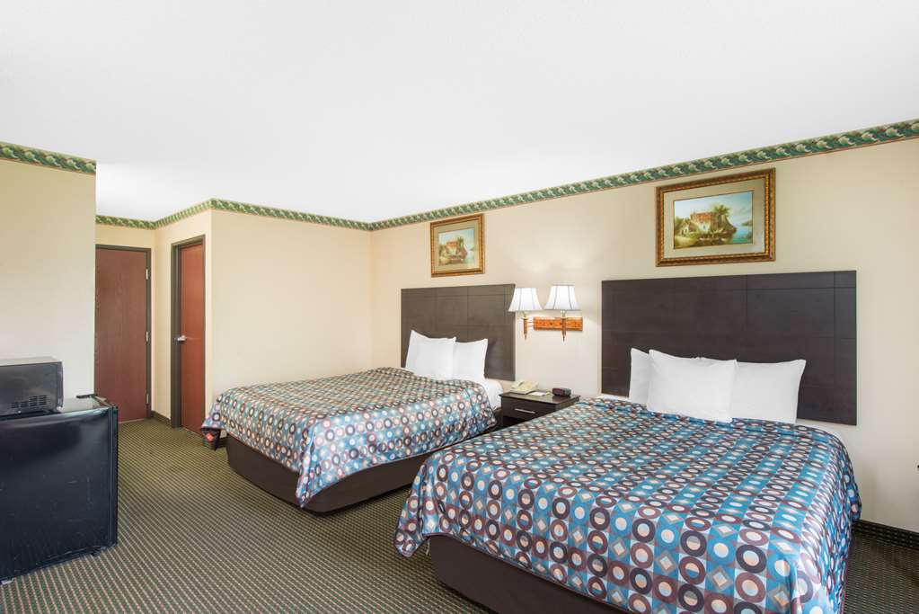 Days Inn by Wyndham Sullivan - photo 14