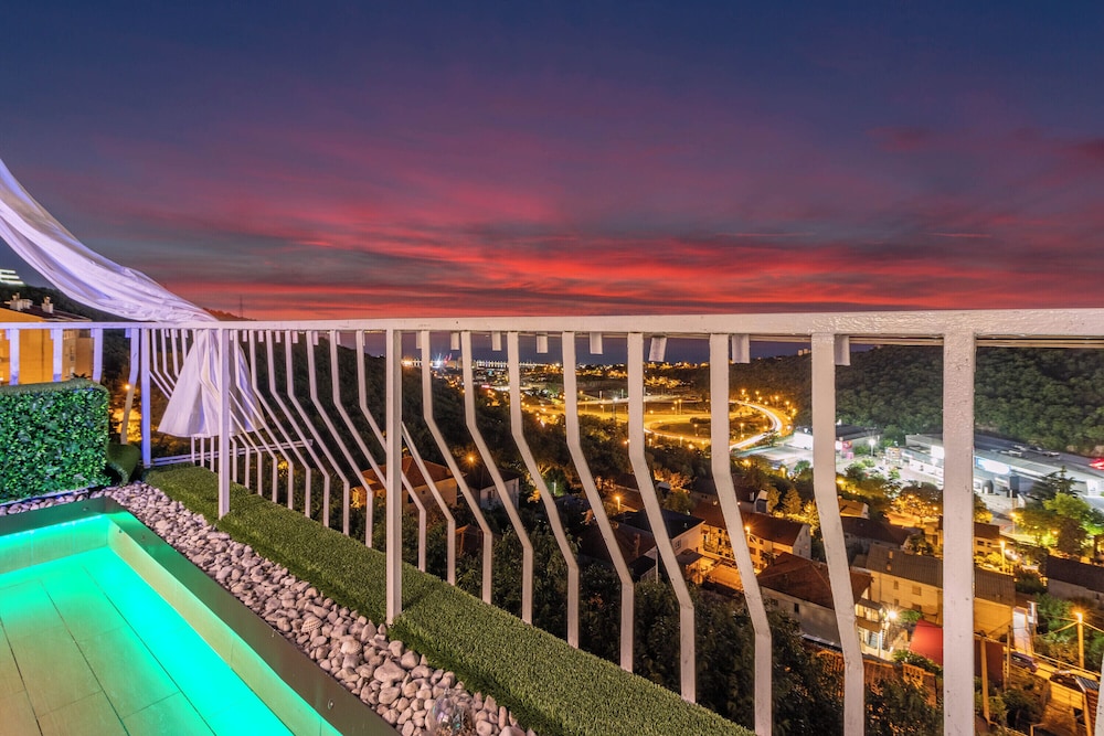 Lucky Apartment Rijeka — 4-Star Luxury Hotel in Rijeka, Croatia