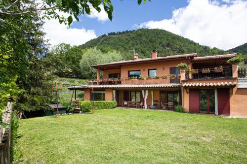 L'ado - carbon neutral hotel in Ripoll